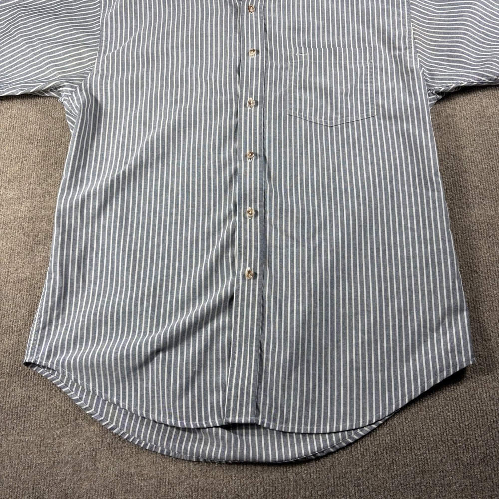 Croft & Barrow Short Sleeve Button Up Stripped Size M Color Gray - Picture 3 of 9